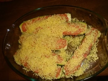 Rezept: ** aus dem Ofen ** Mit Hackfleisch gefüllte Zucchini Bild Nr. 2 ** aus dem Ofen ** Mit Hackfleisch gefüllte Zucchini - Rezept - Bild Nr. 2