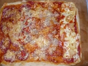 Pizzakatzes duftiger Pizzateig - Rezept