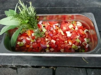 SUPPE /GEMÜSE /Tomatensuppe /kalt evtl. mit Ingwer und Ziegenkäsenocken - Rezept - Bild Nr. 3