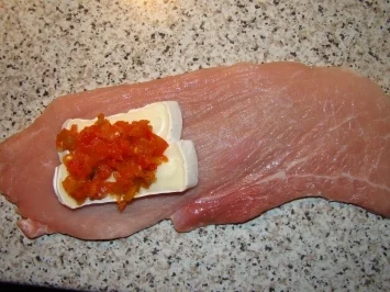 Rezept: Gefüllte Schnitzeltasche Bild Nr. 2 Gefüllte Schnitzeltasche - Rezept - Bild Nr. 2