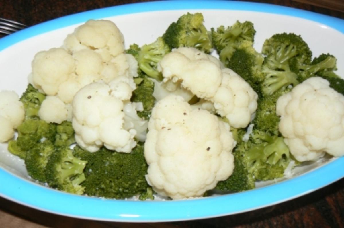 Broccoli-Blumenkohlauflauf mit Kartoffel-Zwiebelpüree und leckerem Fisch - Rezept - Bild Nr. 3