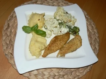 Broccoli-Blumenkohlauflauf mit Kartoffel-Zwiebelpüree und leckerem Fisch - Rezept - Bild Nr. 4