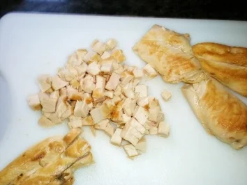 VORSPEISE: Spargelsalat mit mariniertem Hähnchenfleisch - Rezept - Bild Nr. 2