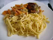 Hähnchen auf Weißweingemüse>> - Rezept