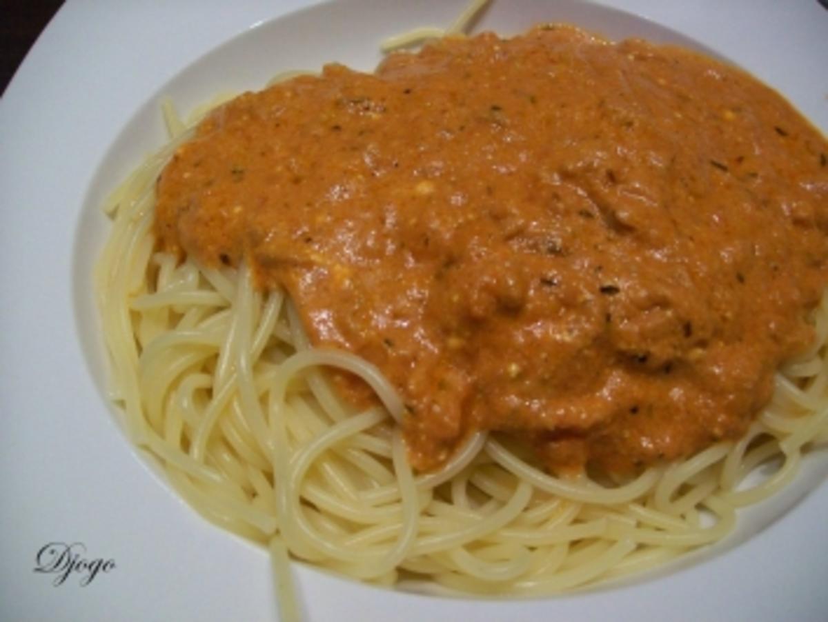 Bilder für Nudelsoße Tomate-Thunfisch (5min) - Rezept