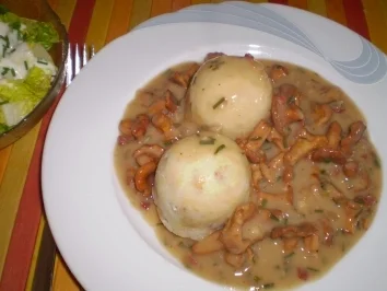 Rezept: Pfifferlinge in Sahnesoße Pfifferlinge in Sahnesoße - Rezept