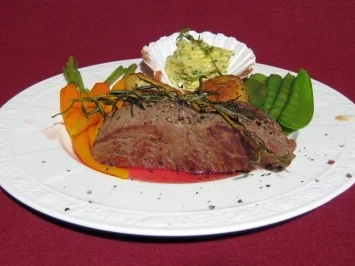 Chateaubriand mit Pariser Kartoffeln und glasierten Möhrchen - Rezept