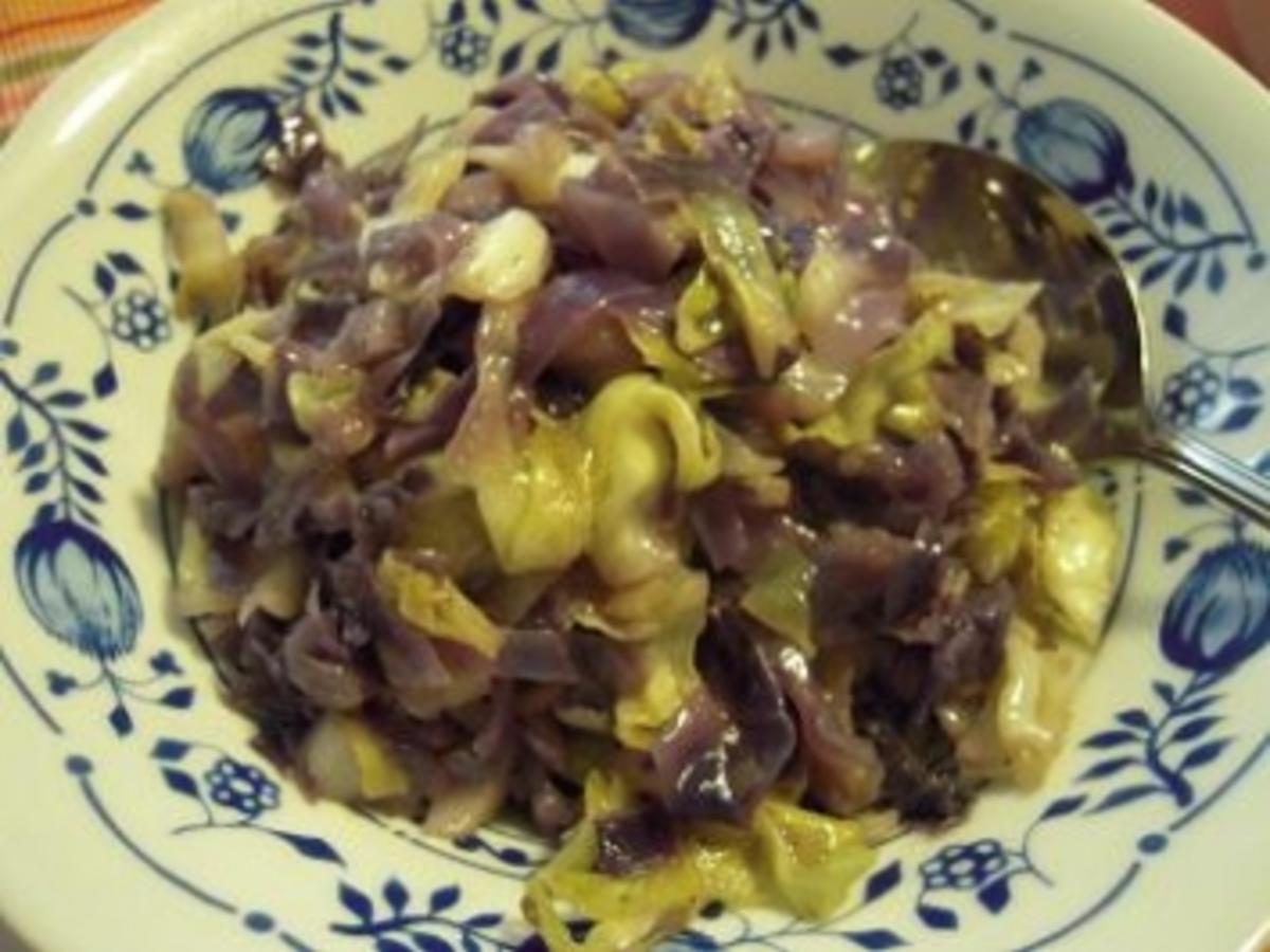 Bi Spitzkohl mit Panhas und Bratkartoffeln - einfach - von elke42