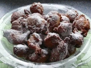 Pizzakatzes Rheinische Mutzen,pur oder mit gemahlenen Mandeln oder mit Rumrosinen - Rezept - Bild Nr. 3