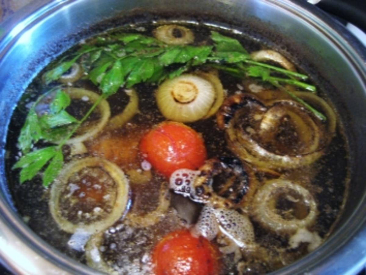 Klare Ochsenschwanz-Suppe mit Madeira... - Rezept - Bild Nr. 3
