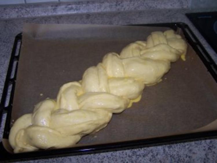 Hefezopf mit Marzipan und Aprikosen - von Florinda