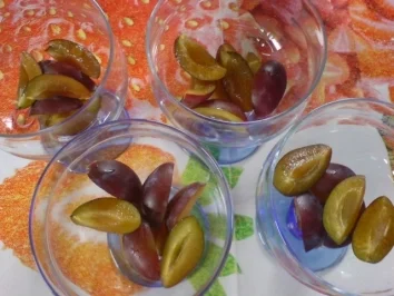 Rezept: Pflaumen-Schicht-Dessert Bild Nr. 4 Pflaumen-Schicht-Dessert - Rezept - Bild Nr. 4