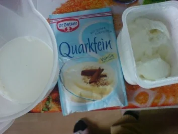 Rezept: Pflaumen-Schicht-Dessert Bild Nr. 6 Pflaumen-Schicht-Dessert - Rezept - Bild Nr. 6