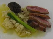 Entenbrüstchen an Orangen-Sherrysoße, Couscous mit heißen Datteln - Rezept