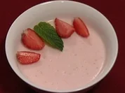 Rezept: Mucher Erdbeer-Joghurt-Törtchen (Ulli Potofski) Mucher Erdbeer-Joghurt-Törtchen (Ulli Potofski) - Rezept