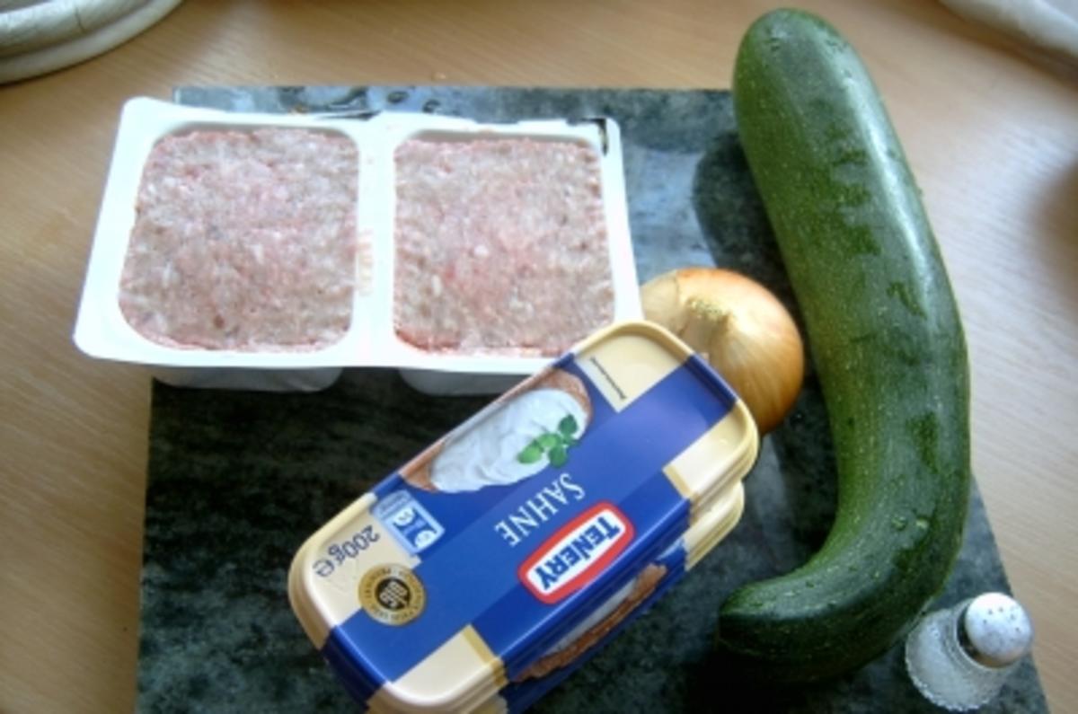 Bilder für Suppe: Zucchini-Hackfleischtopf - Rezept