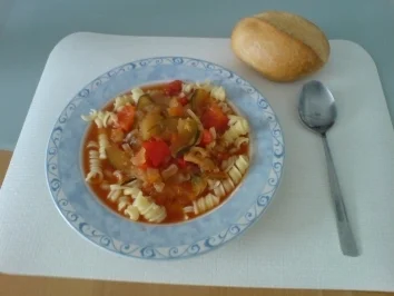 Rezept: Gemüsesuppe Bild Nr. 3 Gemüsesuppe - Rezept - Bild Nr. 3