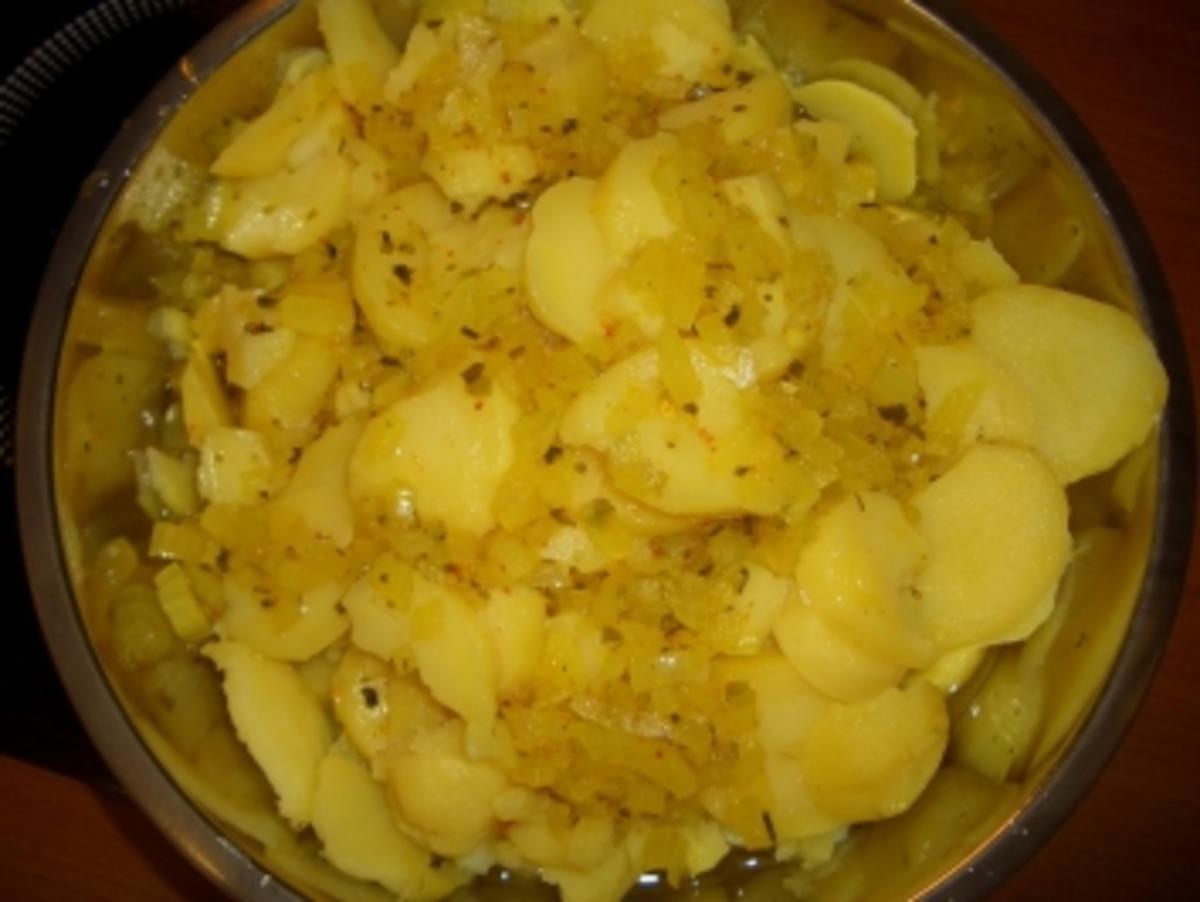 Schnitzel mit Kartoffelsalat - Rezept - Bild Nr. 3