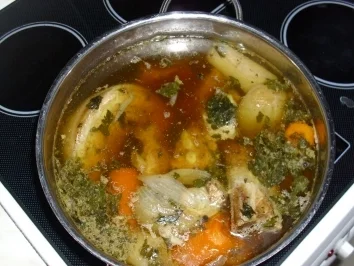 Rezept: Rippchen gekocht ~ Wiener Kartoffelklöße ~ Meerrettichsoße Bild Nr. 2 Rippchen gekocht ~ Wiener Kartoffelklöße ~ Meerrettichsoße - Rezept - Bild Nr. 2