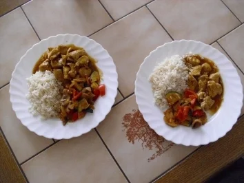 Rezept: Putengulasch ~ Pfannengemüse ~ Reis Putengulasch ~ Pfannengemüse ~ Reis - Rezept