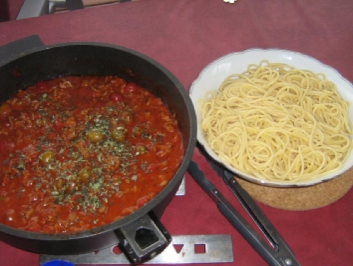 Spaghetti-Puten-Mozarellabolognese mit Oliven - Rezept - Bild Nr. 8