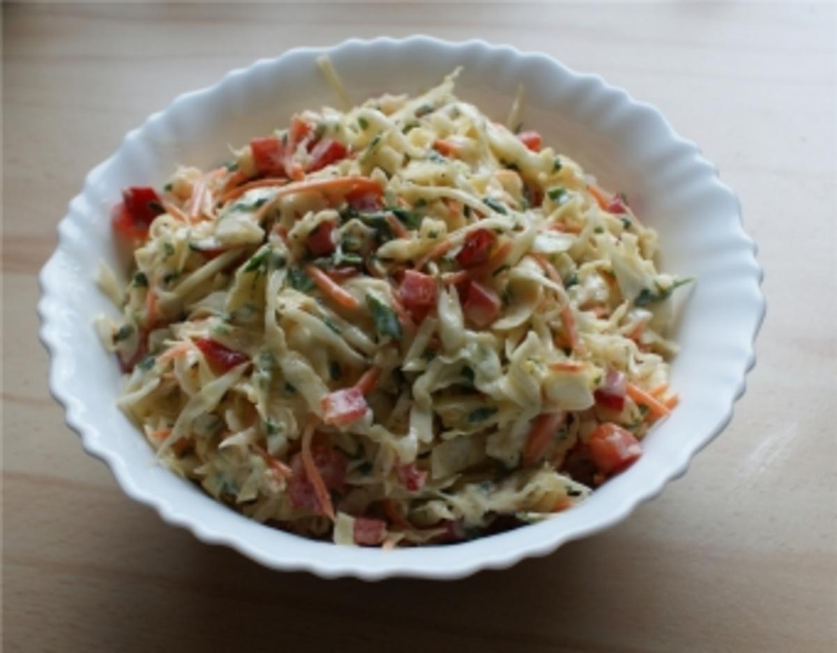 Bilder für Weißkrautsalat mit Creme Fraiche - Rezept