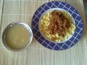 Hörnli mit Hack und Apfelmus - Rezept