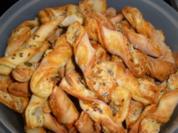 Sonstiges - Würzige Knabberstangerl - Rezept