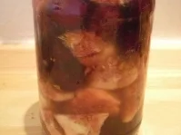 Rezept: EINGEMACHTES- "Feigen- Kirsch- Kompott" EINGEMACHTES- "Feigen- Kirsch- Kompott" - Rezept