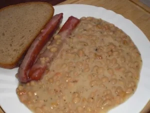 Weisse Bohnen mit Würstchen - Rezept - Bild Nr. 5