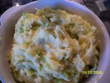 Rezept: Zwiebelkasseler in Honig-Senf-Sahne Bild Nr. 3 Zwiebelkasseler in Honig-Senf-Sahne - Rezept - Bild Nr. 3