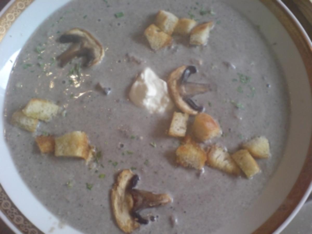 Suppe "dunkle Champignon-Suppe" - Rezept