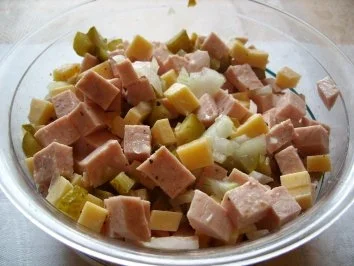 Rezept: Wurstsalat Bild Nr. 2 Wurstsalat - Rezept - Bild Nr. 2