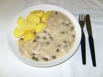 HAUPTGERICHT - Hühnerfrikasee und Kartoffeln / Reis - Rezept