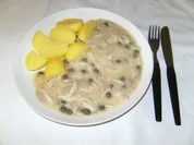 HAUPTGERICHT - Hühnerfrikasee und Kartoffeln / Reis - Rezept