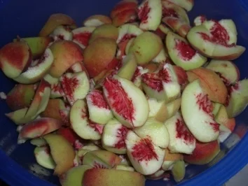 Rezept: Inges Weinberg-Pfirsichmarmelade (Foto) Bild Nr. 2 Inges Weinberg-Pfirsichmarmelade (Foto) - Rezept - Bild Nr. 2