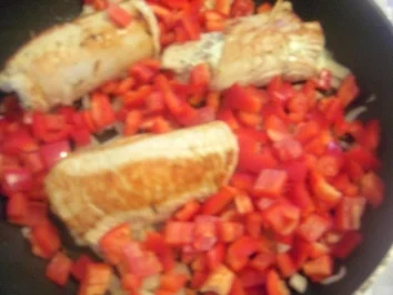 Putenröllchen in Paprikasauce - Rezept - Bild Nr. 3