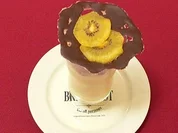 Mascarpone mit Schokogitter und Frucht - Rezept