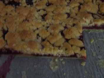 Prasselschnitten mit Brombeermarmelade - Rezept