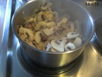 Rezept: Suppen: Bier-Pilz-Suppe Bild Nr. 2 Suppen: Bier-Pilz-Suppe - Rezept - Bild Nr. 2