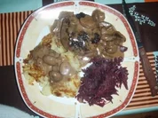 Hirschfilet mit Rösti, Campignons und Rotkraut - Rezept