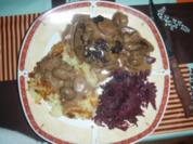 Hirschfilet mit Rösti, Campignons und Rotkraut - Rezept
