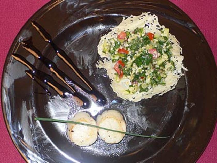 Parmesank Rbchen Mit Tabule Und Jakobsmuscheln Rezept Kochbar De