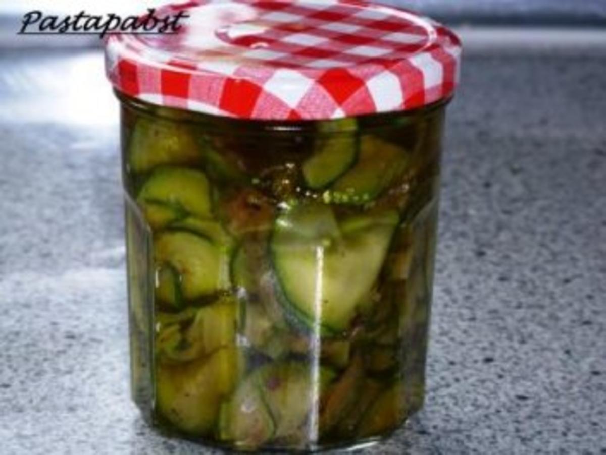 eingelegte Zucchini - Rezept mit Bild - kochbar.de