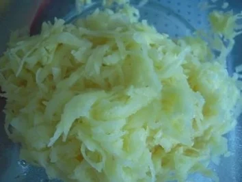 Rezept: Reibekuchen à là Elke Bild Nr. 2 Reibekuchen à là Elke - Rezept - Bild Nr. 2