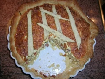 Rezept: Zwiebelkuchen mit Blätterteig - nach meiner Art - aber auch sehr lecker, meinen Gästen hat es geschmeckt, vielleicht Euch auch Bild Nr. 3 Zwiebelkuchen mit Blätterteig - nach meiner Art - aber auch sehr lecker, meinen Gästen hat es geschmeckt, vielleicht Euch auch - Rezept - Bild Nr. 3