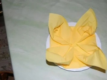 Rezept: Kürbiscremesüppchen unter der Blätterteighülle Bild Nr. 2 Kürbiscremesüppchen unter der Blätterteighülle - Rezept - Bild Nr. 2