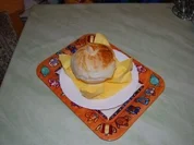 Kürbiscremesüppchen unter der Blätterteighülle - Rezept