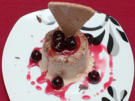 Nougatparfait auf Amarenakirschen - Rezept