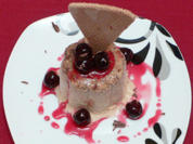Nougatparfait auf Amarenakirschen - Rezept